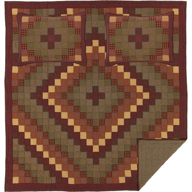Heritage Farms Queen Quilt Set; 1-Quilt 90Wx90L w/2 Shams 21x27 VHC Brands - The Fox Decor